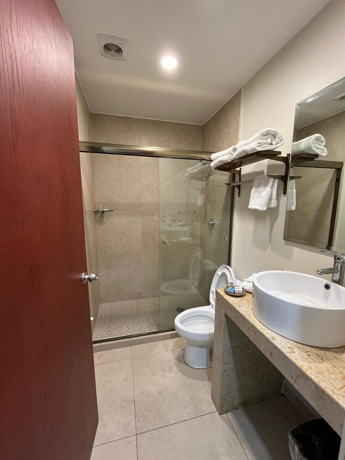 Hotel Ave Inn Mazatlan Dış mekan fotoğraf